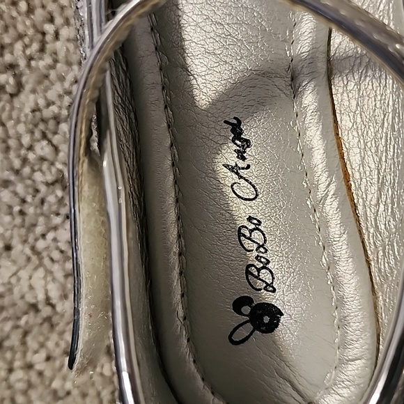 BoBo Angel silver shoes size 28 with velcro straps .. - Picture 7 of 7